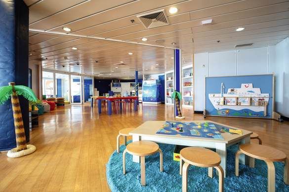 Marella Cruises Marella Explorer M Club ©Cezare White 1.jpg